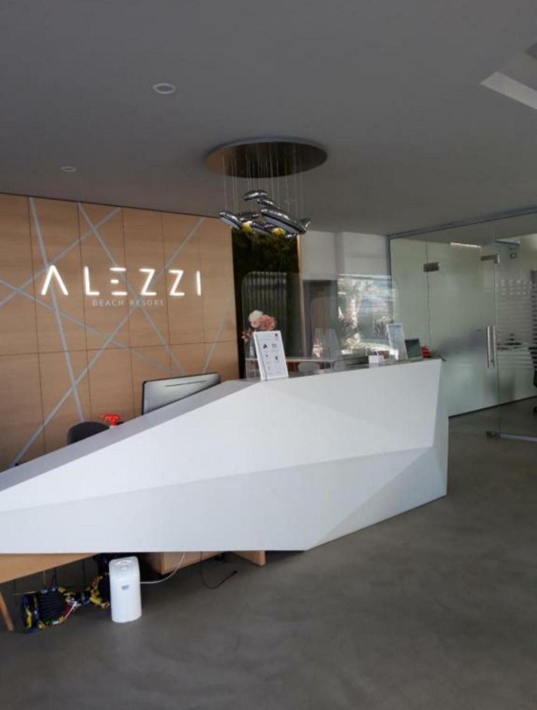 Alezzi Luxury Apartment Spa Resort Piscina Incalzita Sauna Parking นาโวดาริ ภายนอก รูปภาพ
