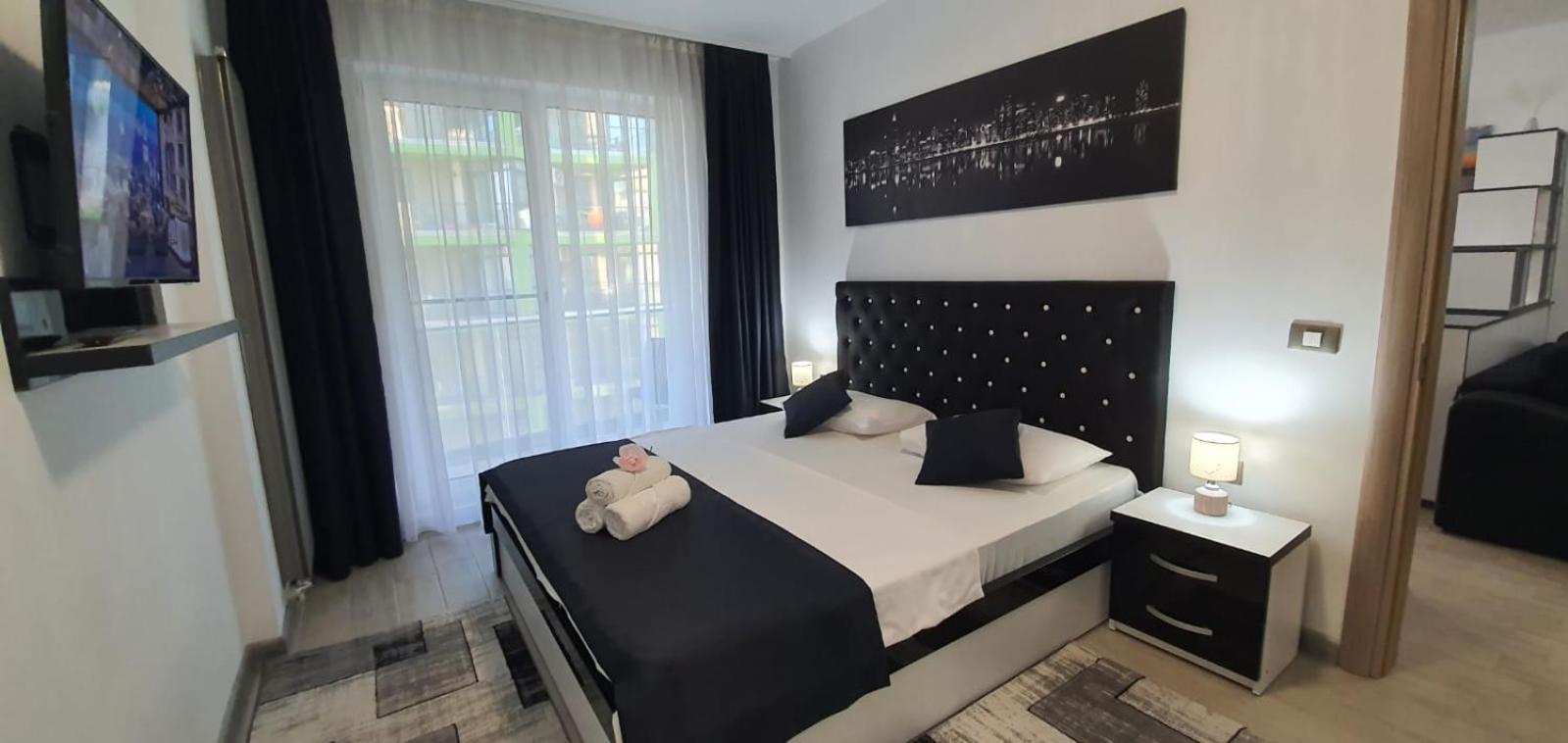 Alezzi Luxury Apartment Spa Resort Piscina Incalzita Sauna Parking นาโวดาริ ภายนอก รูปภาพ